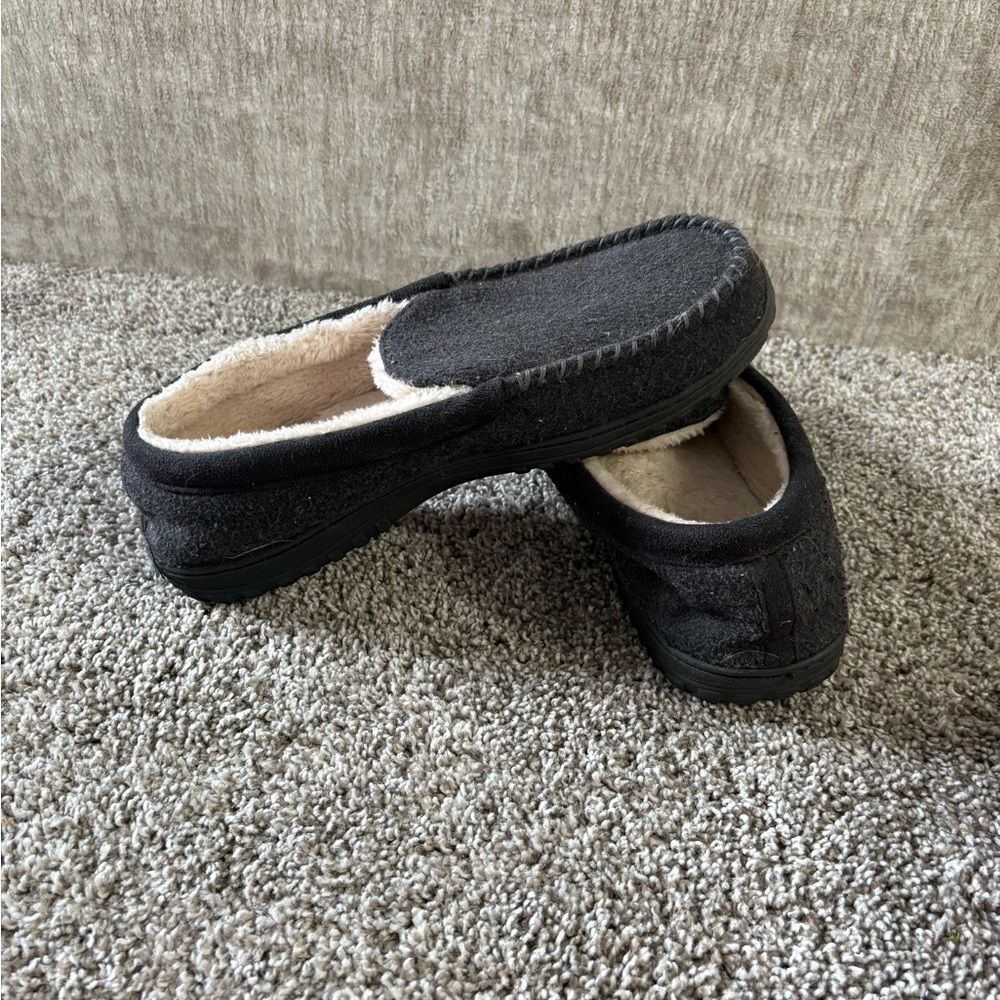 Women's Black Fleece-Lined Slippers
